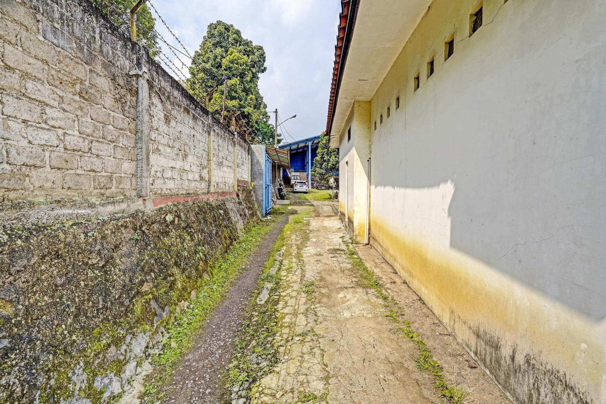 Oyo Life 91469 Pondok Pelita Лембанг Екстер'єр фото